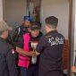 Kejaksaan melakukan penangkapan terhadap mantan bupati Morut, Moh Asrar Abd Samad terkait kasus korupsi, Kamis (14/5/2026). (Foto: Istimewa)