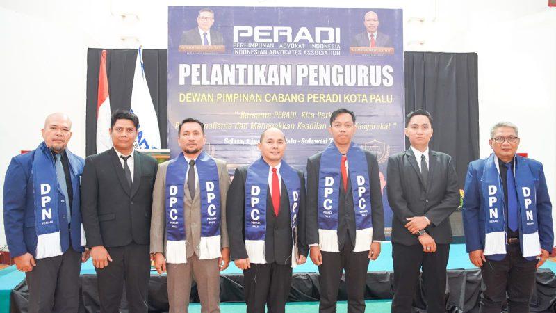 DPN Perhimpunan Advokat Indonesia (Peradi) melantik DPC Peradi Kota Palu, Selasa (2/6/2026). (Foto: Istimewa)