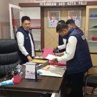 Unit Tipikor Satreskrim Polresta Palu menggeledah Kantor Perusahaan Daerah Air Minum (PDAM) Kota Palu, Senin (21/9/2026). (Foto: Istimewa)