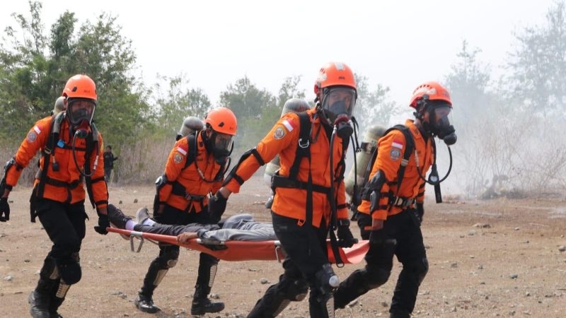 Basarnas Palu mengikuti latihan simulasi kesiapsiagaan penanggulangan karhutla di Sigi, Jumat (23/10/2026). (Foto: Istimewa)