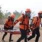 Basarnas Palu mengikuti latihan simulasi kesiapsiagaan penanggulangan karhutla di Sigi, Jumat (23/10/2026). (Foto: Istimewa)